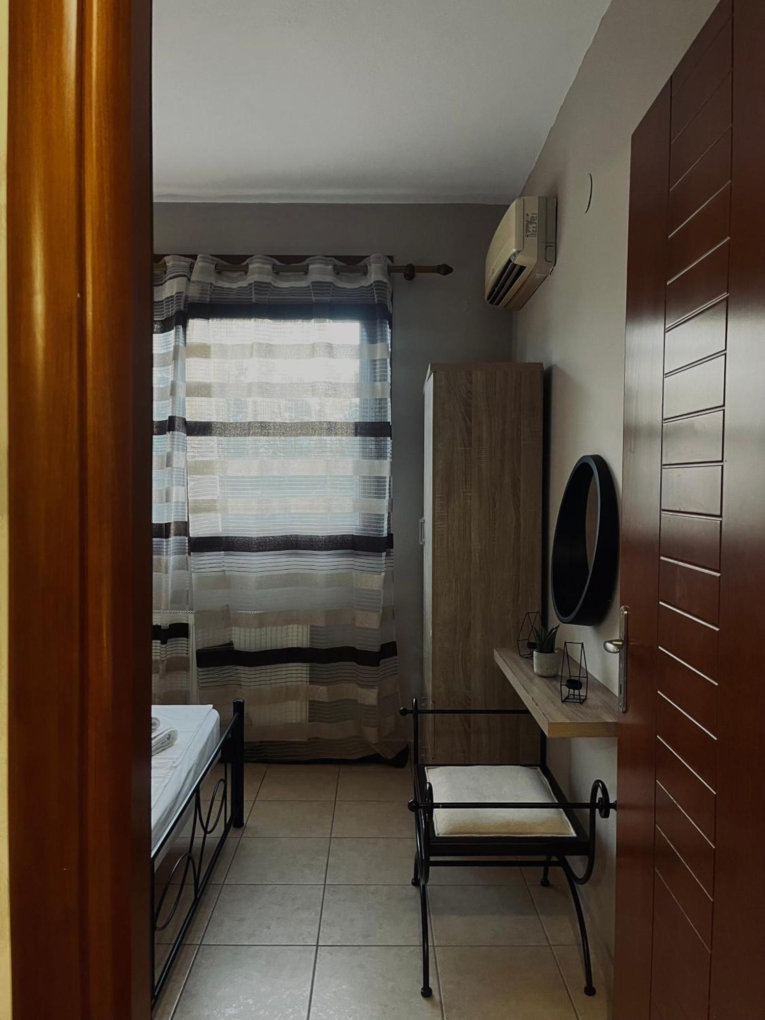 Elena House Villa เนอาเปรามอส ภายนอก รูปภาพ