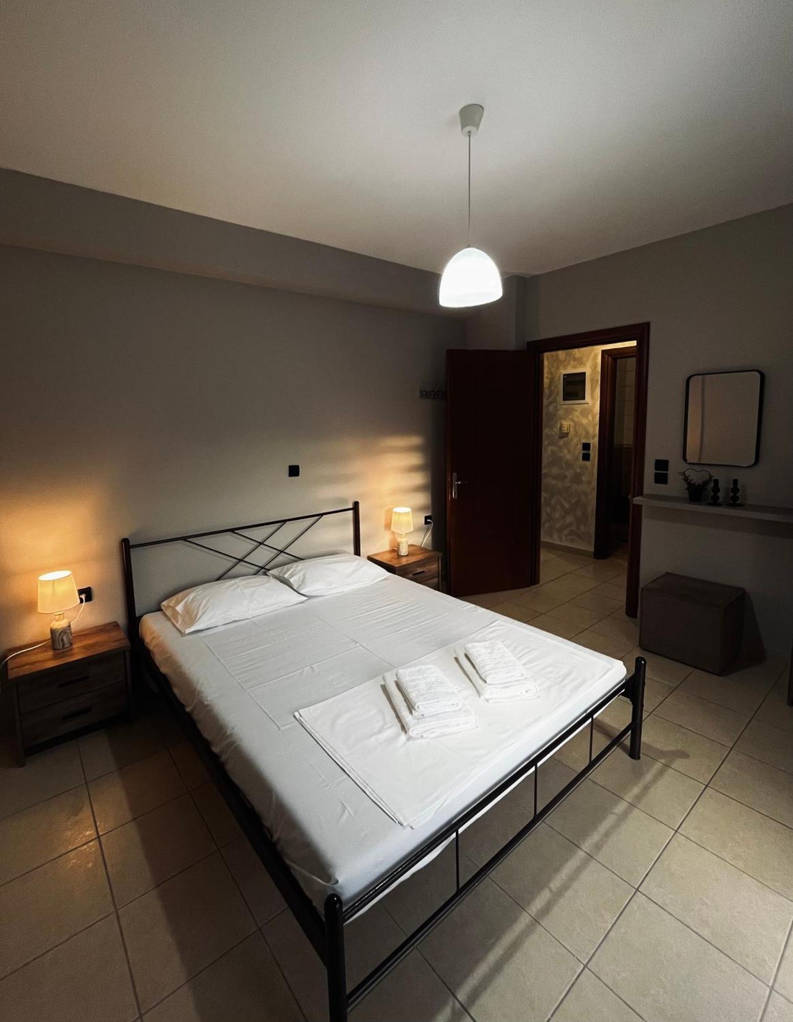 Elena House Villa เนอาเปรามอส ภายนอก รูปภาพ
